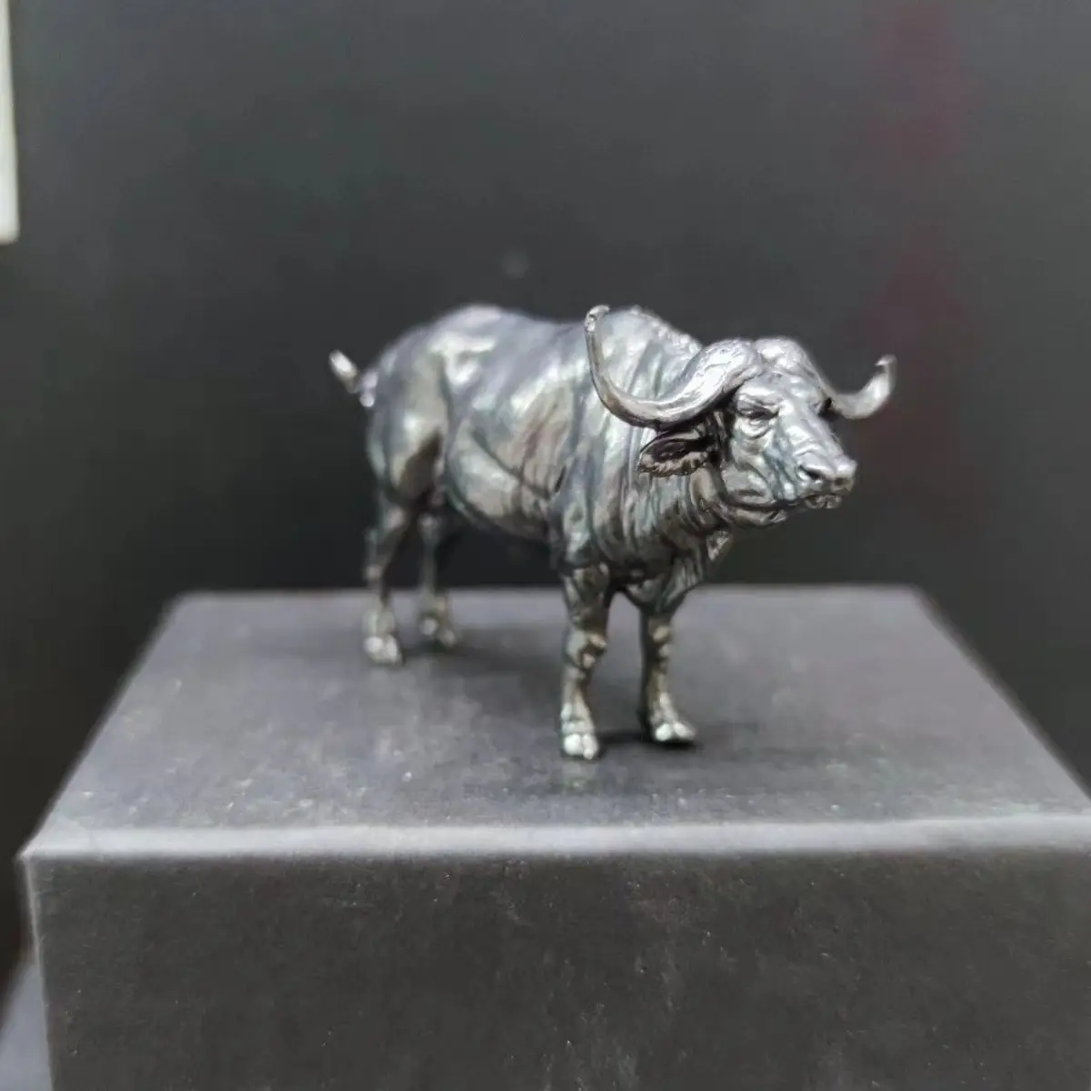 Brass African Buffalo Sculptur - Vintage Collectible Furniture recension och pris