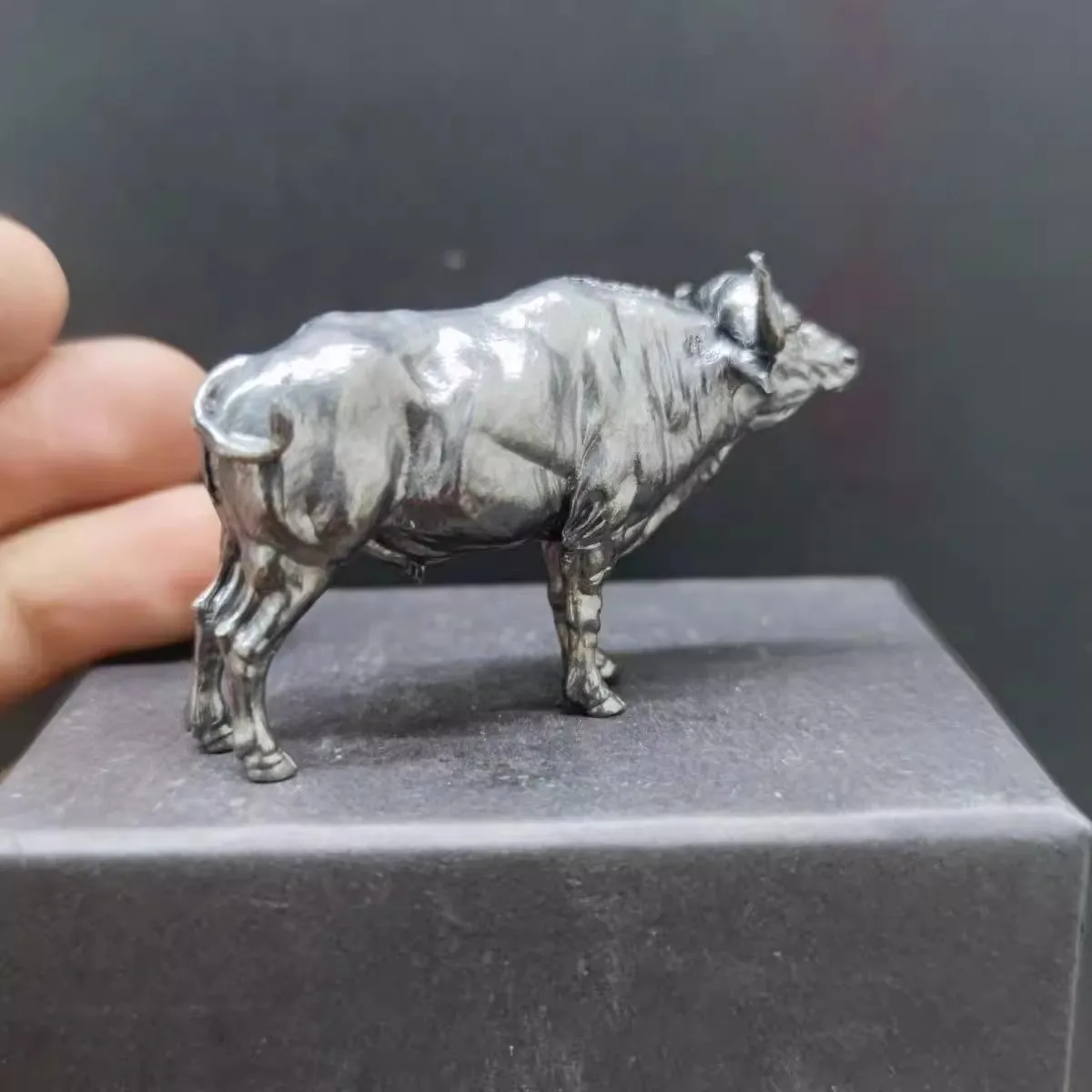 Brass African Buffalo Sculptur - Vintage Collectible Furniture recension och pris
