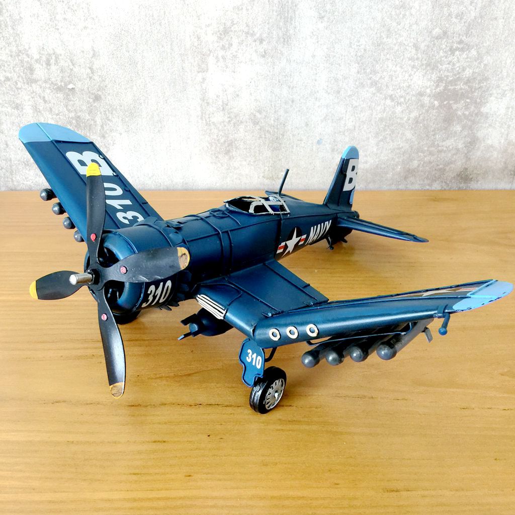 Vintage Ironwork Tin Airplane  - Vintage Collectible Furniture recension och pris