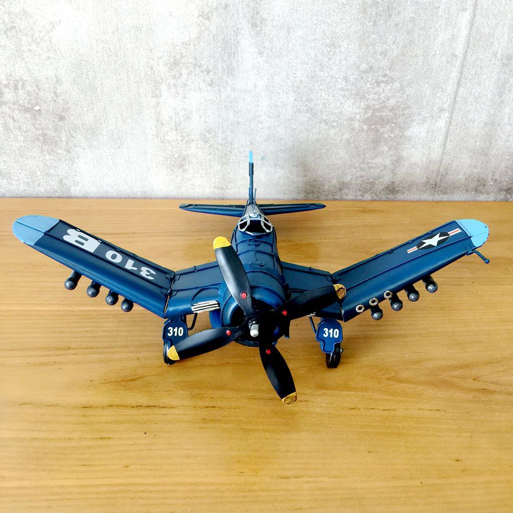 Vintage Ironwork Tin Airplane  - Vintage Collectible Furniture recension och pris